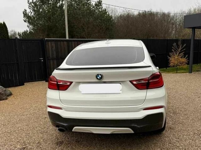 Белый БМВ Х4, объемом двигателя 2 л и пробегом 110 тыс. км за 23500 $, фото 3 на Automoto.ua