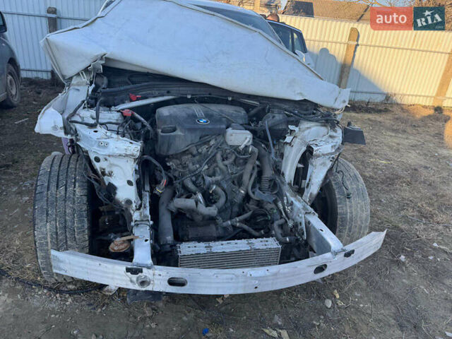 Белый БМВ Х4, объемом двигателя 2 л и пробегом 120 тыс. км за 12500 $, фото 4 на Automoto.ua