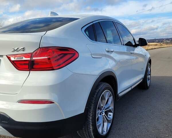 Белый БМВ Х4, объемом двигателя 2 л и пробегом 95 тыс. км за 20900 $, фото 11 на Automoto.ua