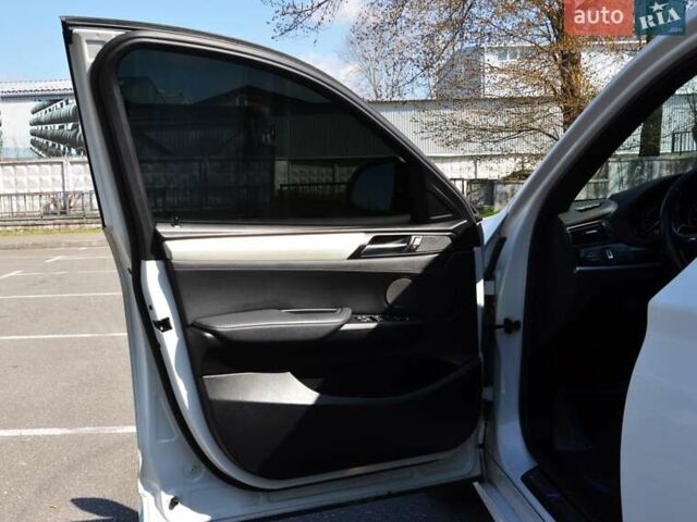 Белый БМВ Х4, объемом двигателя 2.99 л и пробегом 200 тыс. км за 29999 $, фото 25 на Automoto.ua