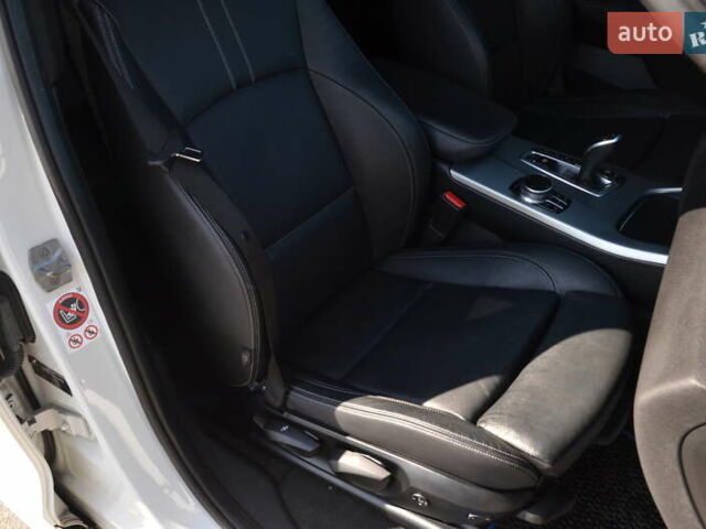 Белый БМВ Х4, объемом двигателя 2.99 л и пробегом 200 тыс. км за 29999 $, фото 51 на Automoto.ua