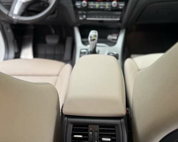 БМВ Х4 2017 у Чернівцях на Automoto.ua Білий БМВ Х4, об'ємом двигуна 2.98 л та пробігом 113 тис. км за 28200 $, фото 17 на Automoto.ua