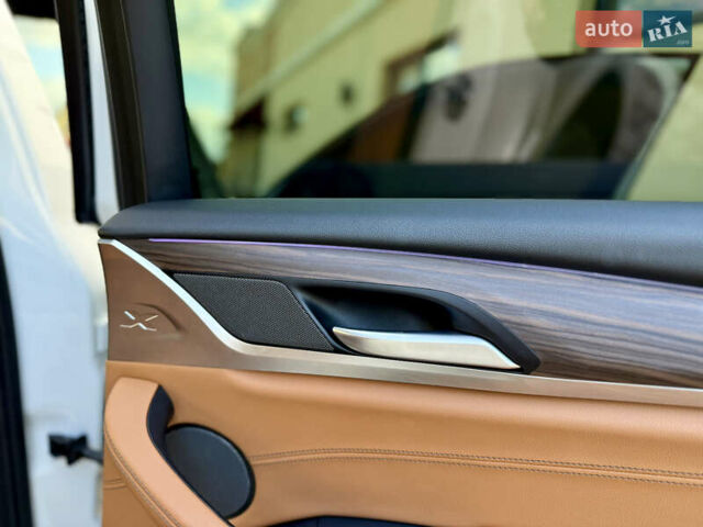 БМВ Х4 2018 у Чернівцях на Automoto.ua Білий БМВ Х4, об'ємом двигуна 2 л та пробігом 205 тис. км за 40000 $, фото 46 на Automoto.ua
