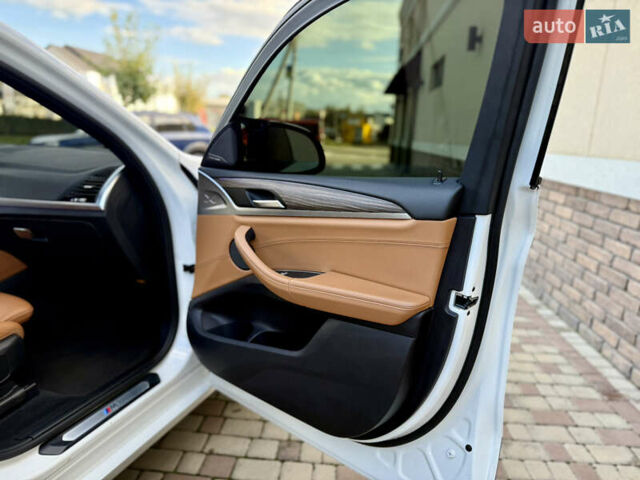 БМВ Х4 2018 у Чернівцях на Automoto.ua Білий БМВ Х4, об'ємом двигуна 2 л та пробігом 205 тис. км за 40000 $, фото 45 на Automoto.ua