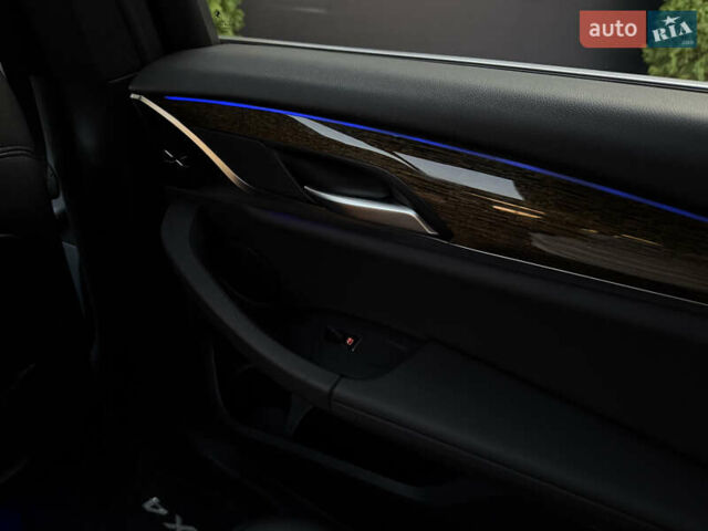 Белый БМВ Х4, объемом двигателя 2 л и пробегом 50 тыс. км за 39900 $, фото 33 на Automoto.ua