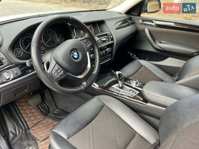 Белый БМВ Х4, объемом двигателя 2 л и пробегом 170 тыс. км за 33800 $, фото 8 на Automoto.ua