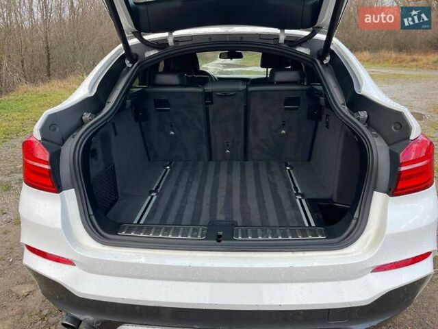 Белый БМВ Х4, объемом двигателя 2 л и пробегом 158 тыс. км за 19900 $, фото 23 на Automoto.ua