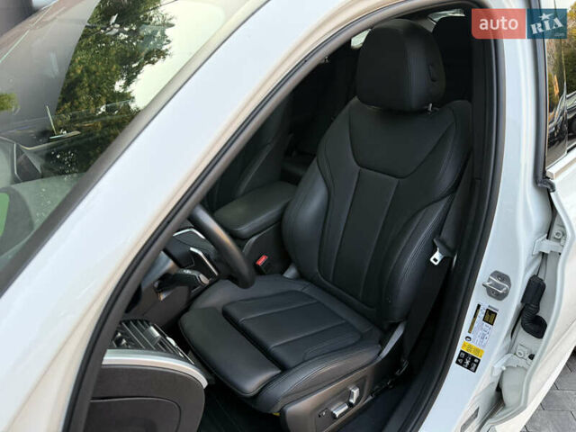Белый БМВ Х4, объемом двигателя 2 л и пробегом 50 тыс. км за 39900 $, фото 41 на Automoto.ua