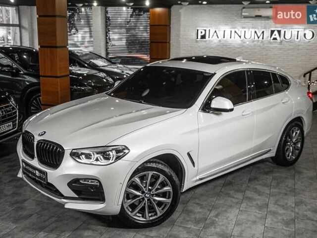Белый БМВ Х4, объемом двигателя 2 л и пробегом 65 тыс. км за 34500 $, фото 13 на Automoto.ua