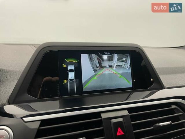 Білий БМВ Х4, об'ємом двигуна 2 л та пробігом 112 тис. км за 38579 $, фото 19 на Automoto.ua