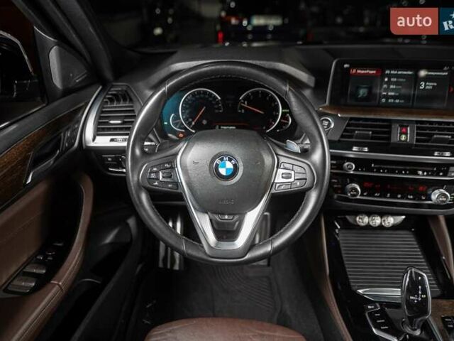 Белый БМВ Х4, объемом двигателя 2 л и пробегом 65 тыс. км за 34500 $, фото 61 на Automoto.ua
