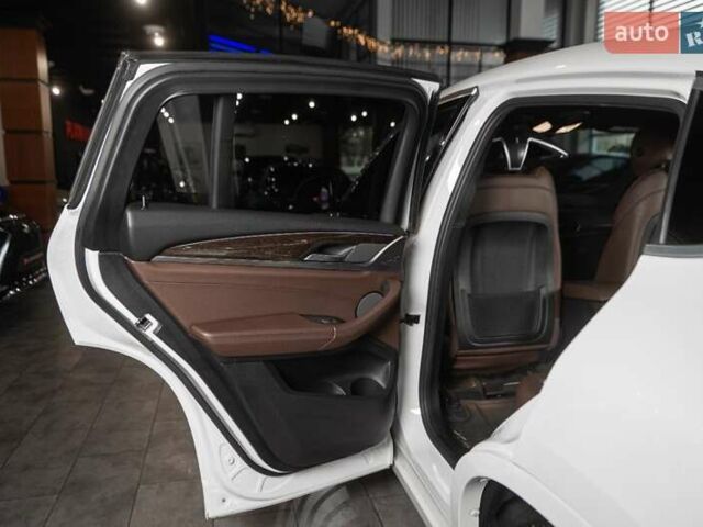 Белый БМВ Х4, объемом двигателя 2 л и пробегом 65 тыс. км за 34500 $, фото 39 на Automoto.ua
