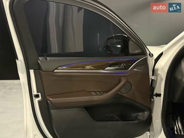 Белый БМВ Х4, объемом двигателя 2 л и пробегом 80 тыс. км за 34500 $, фото 26 на Automoto.ua