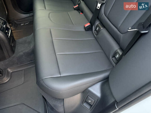 Белый БМВ Х4, объемом двигателя 2 л и пробегом 50 тыс. км за 39900 $, фото 44 на Automoto.ua