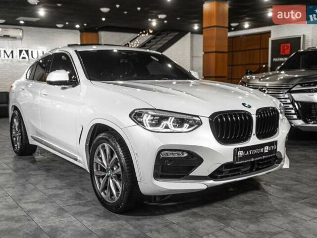 Белый БМВ Х4, объемом двигателя 2 л и пробегом 65 тыс. км за 34500 $, фото 7 на Automoto.ua