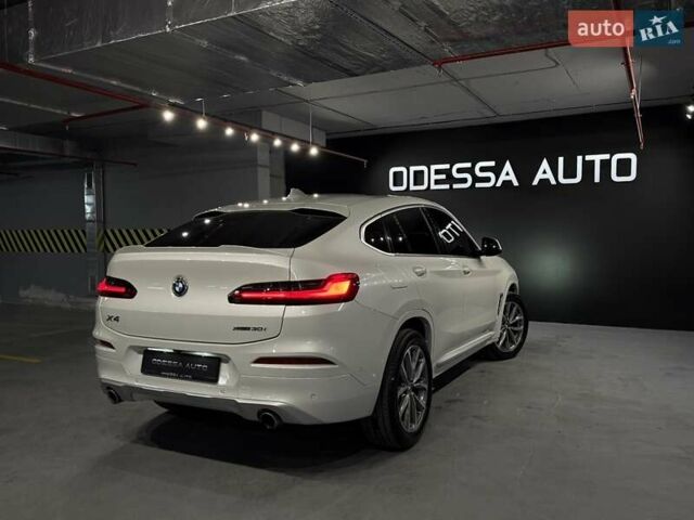 Белый БМВ Х4, объемом двигателя 2 л и пробегом 80 тыс. км за 34500 $, фото 11 на Automoto.ua