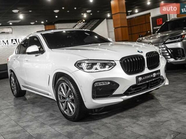 Белый БМВ Х4, объемом двигателя 2 л и пробегом 65 тыс. км за 34500 $, фото 6 на Automoto.ua