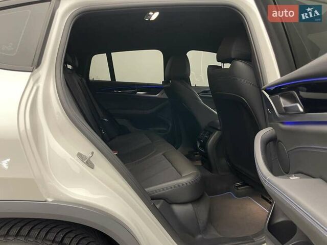 Білий БМВ Х4, об'ємом двигуна 2 л та пробігом 112 тис. км за 38579 $, фото 10 на Automoto.ua
