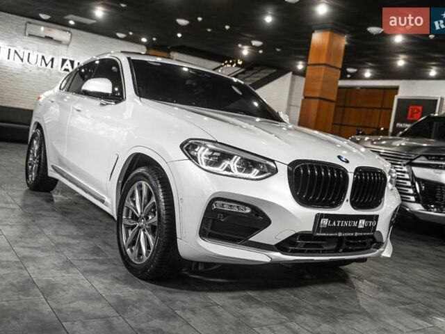 Белый БМВ Х4, объемом двигателя 2 л и пробегом 65 тыс. км за 34500 $, фото 5 на Automoto.ua