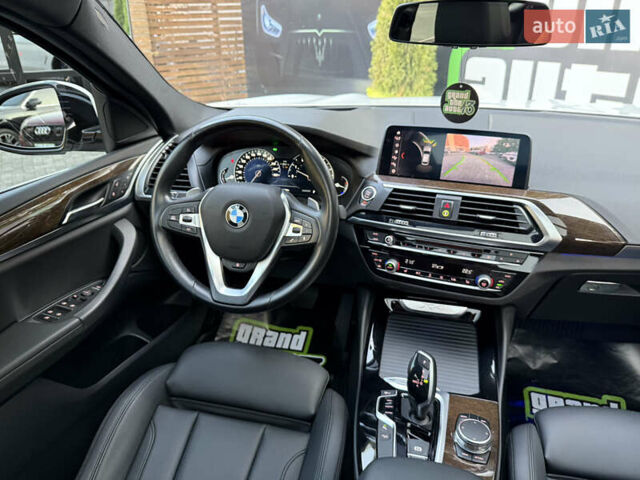 Белый БМВ Х4, объемом двигателя 2 л и пробегом 50 тыс. км за 39900 $, фото 22 на Automoto.ua