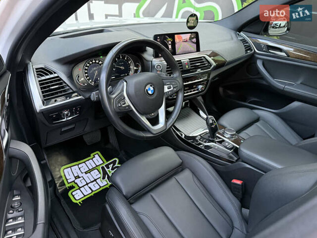 Белый БМВ Х4, объемом двигателя 2 л и пробегом 50 тыс. км за 39900 $, фото 27 на Automoto.ua