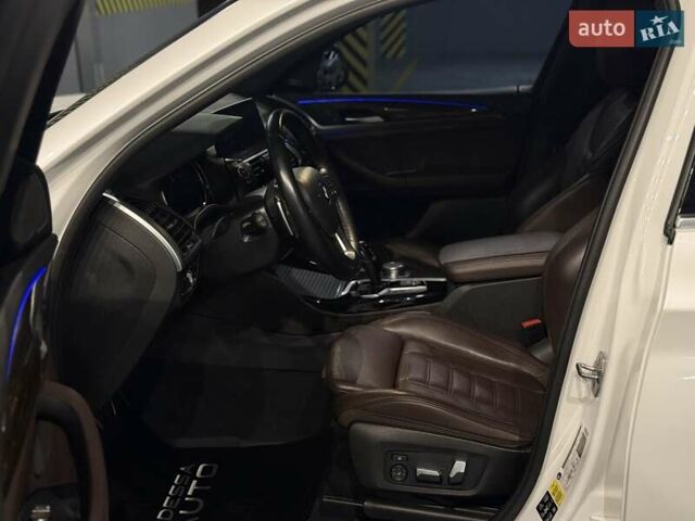 Белый БМВ Х4, объемом двигателя 2 л и пробегом 80 тыс. км за 34500 $, фото 22 на Automoto.ua