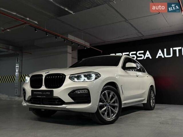 Белый БМВ Х4, объемом двигателя 2 л и пробегом 80 тыс. км за 34500 $, фото 3 на Automoto.ua