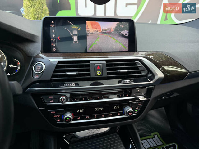 Белый БМВ Х4, объемом двигателя 2 л и пробегом 50 тыс. км за 39900 $, фото 29 на Automoto.ua