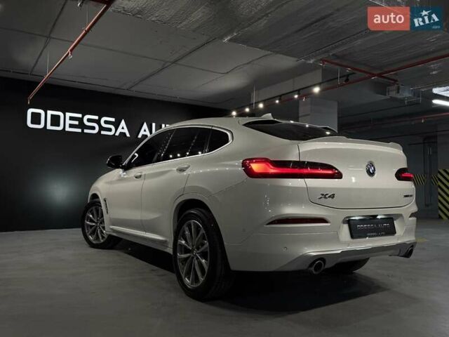 Белый БМВ Х4, объемом двигателя 2 л и пробегом 80 тыс. км за 34500 $, фото 5 на Automoto.ua
