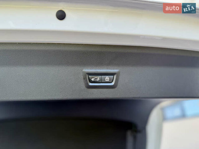 БМВ Х4 2018 у Чернівцях на Automoto.ua Білий БМВ Х4, об'ємом двигуна 2 л та пробігом 205 тис. км за 40000 $, фото 56 на Automoto.ua