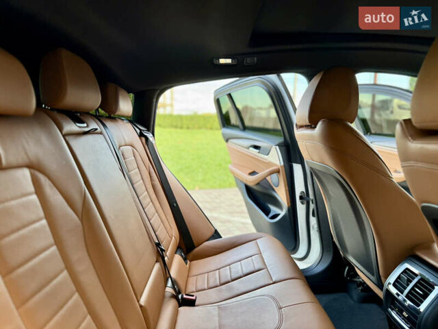БМВ Х4 2018 у Чернівцях на Automoto.ua Білий БМВ Х4, об'ємом двигуна 2 л та пробігом 205 тис. км за 40000 $, фото 43 на Automoto.ua