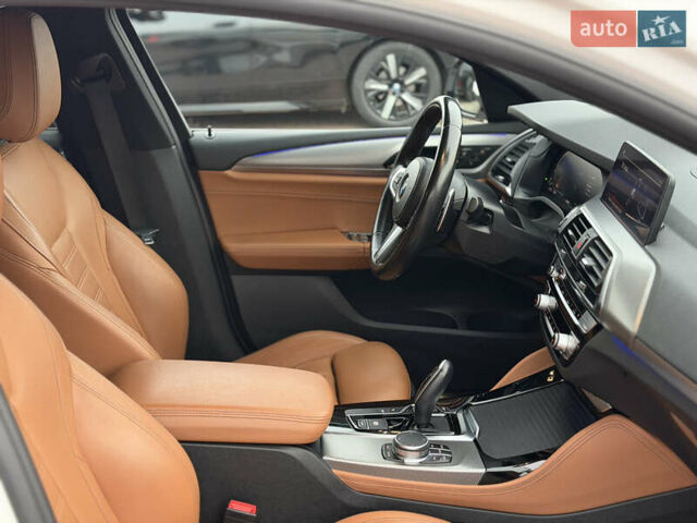 Белый БМВ Х4, объемом двигателя 2 л и пробегом 99 тыс. км за 40500 $, фото 45 на Automoto.ua