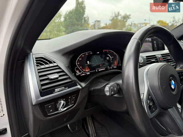 Белый БМВ Х4, объемом двигателя 2 л и пробегом 77 тыс. км за 44800 $, фото 24 на Automoto.ua