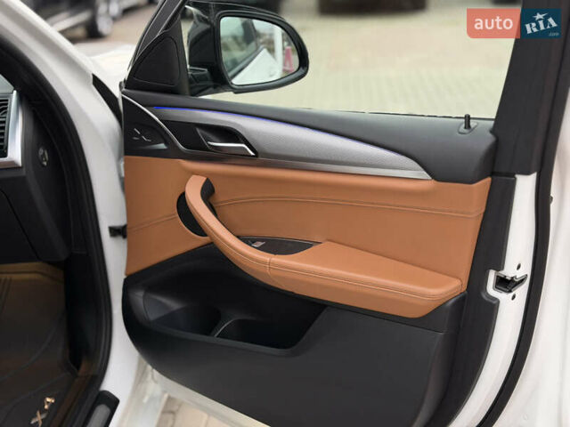 Белый БМВ Х4, объемом двигателя 2 л и пробегом 99 тыс. км за 40500 $, фото 44 на Automoto.ua
