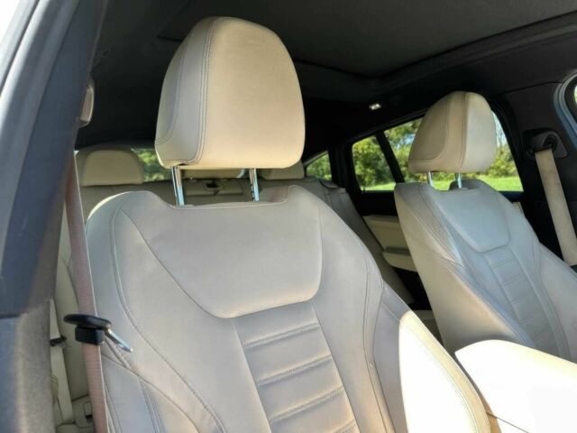 Белый БМВ Х4, объемом двигателя 2 л и пробегом 40 тыс. км за 9000 $, фото 11 на Automoto.ua