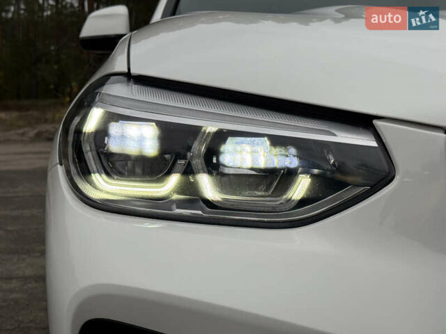 Белый БМВ Х4, объемом двигателя 2 л и пробегом 77 тыс. км за 44800 $, фото 11 на Automoto.ua