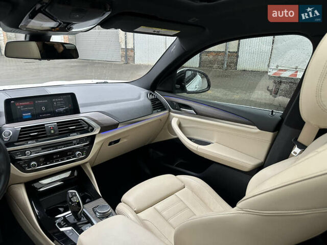 Белый БМВ Х4, объемом двигателя 2 л и пробегом 113 тыс. км за 39300 $, фото 39 на Automoto.ua