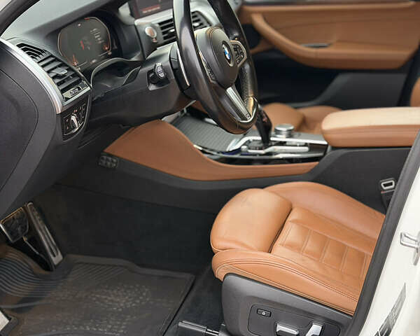 Белый БМВ Х4, объемом двигателя 2 л и пробегом 99 тыс. км за 40500 $, фото 84 на Automoto.ua