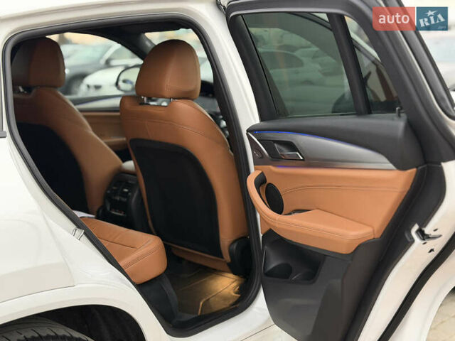 Белый БМВ Х4, объемом двигателя 2 л и пробегом 99 тыс. км за 40500 $, фото 49 на Automoto.ua