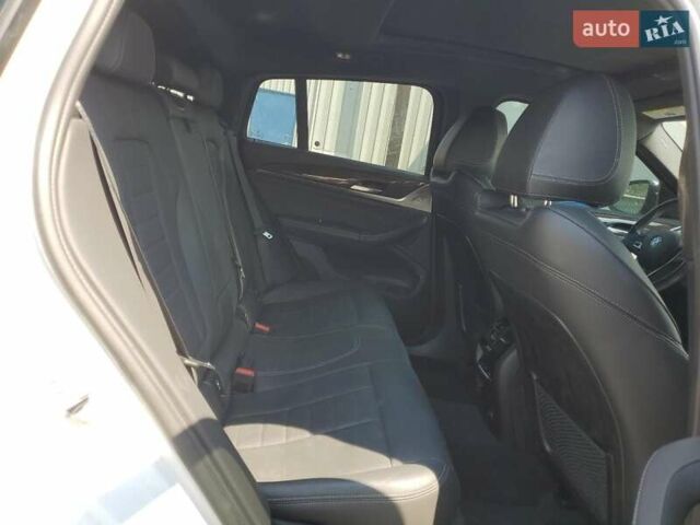 Белый БМВ Х4, объемом двигателя 2 л и пробегом 121 тыс. км за 12000 $, фото 9 на Automoto.ua