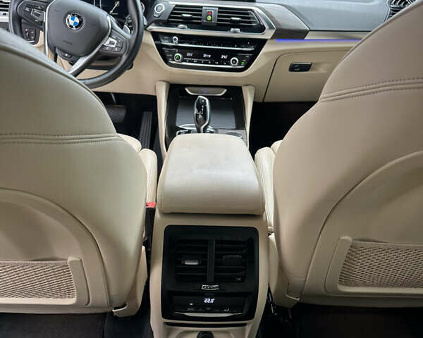 Белый БМВ Х4, объемом двигателя 2 л и пробегом 113 тыс. км за 39300 $, фото 25 на Automoto.ua