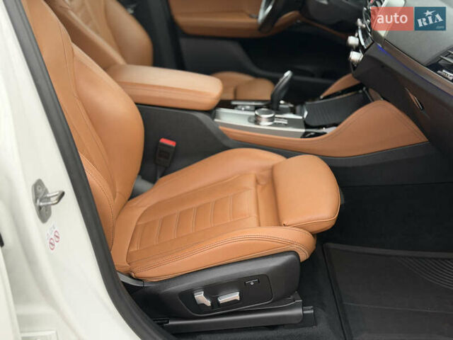 Белый БМВ Х4, объемом двигателя 2 л и пробегом 99 тыс. км за 40500 $, фото 46 на Automoto.ua