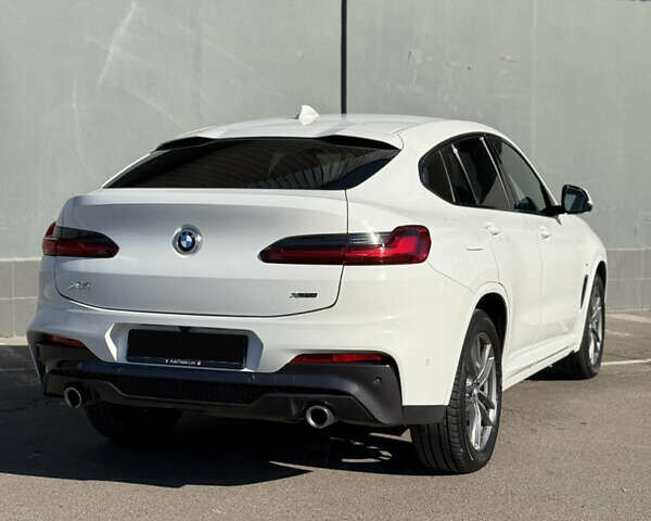 Белый БМВ Х4, объемом двигателя 2 л и пробегом 195 тыс. км за 36000 $, фото 6 на Automoto.ua