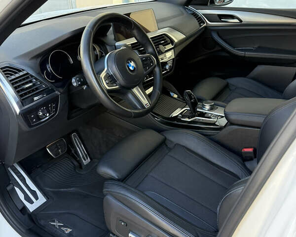 Белый БМВ Х4, объемом двигателя 2 л и пробегом 195 тыс. км за 36000 $, фото 17 на Automoto.ua