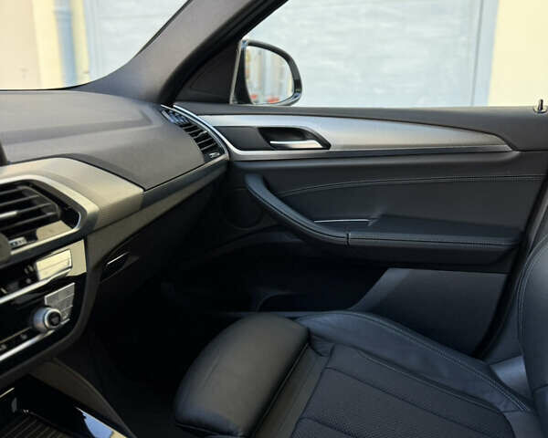 Белый БМВ Х4, объемом двигателя 2 л и пробегом 195 тыс. км за 36000 $, фото 23 на Automoto.ua