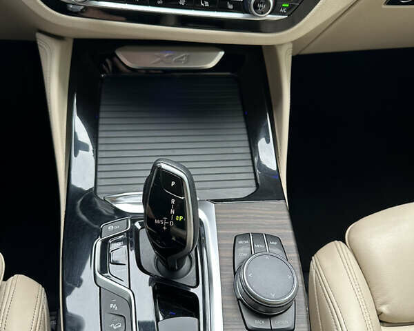 Белый БМВ Х4, объемом двигателя 2 л и пробегом 113 тыс. км за 39300 $, фото 28 на Automoto.ua