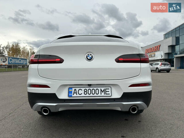 Белый БМВ Х4, объемом двигателя 2 л и пробегом 113 тыс. км за 39300 $, фото 16 на Automoto.ua