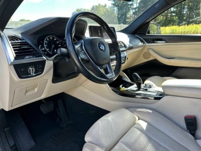 Белый БМВ Х4, объемом двигателя 2 л и пробегом 40 тыс. км за 9000 $, фото 8 на Automoto.ua