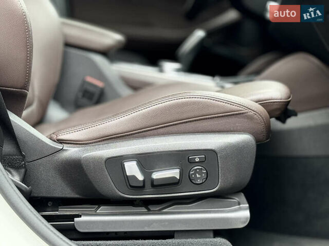 Білий БМВ Х4, об'ємом двигуна 2 л та пробігом 96 тис. км за 39000 $, фото 23 на Automoto.ua