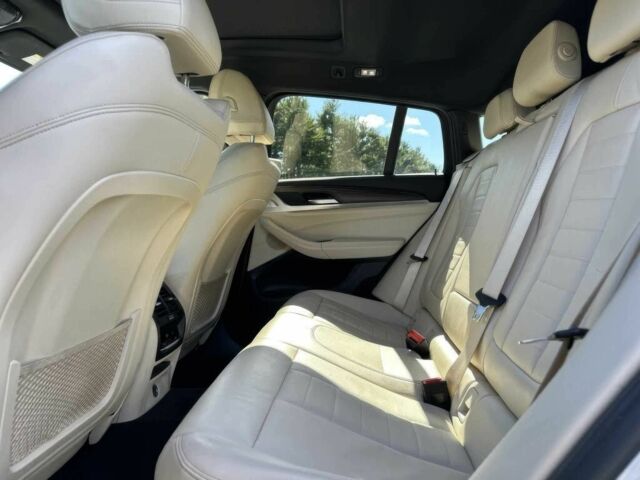 Белый БМВ Х4, объемом двигателя 2 л и пробегом 40 тыс. км за 9000 $, фото 12 на Automoto.ua